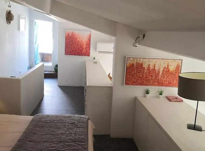 Du Pecheur Apartment